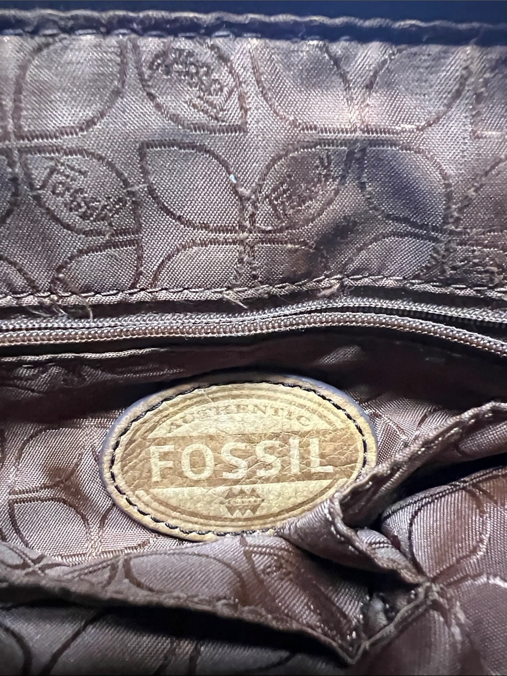 FOSSIL Purse - Picture 7 of 10